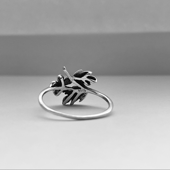 Sterling silver flower with leaves ring, flower ring, leaf ring, silver ring - Picture 10 of 11